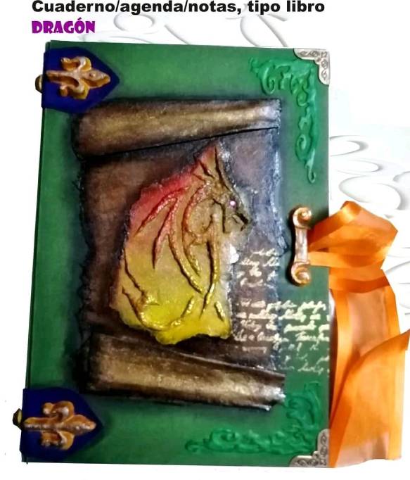 Libreta cuaderno o diario tema dragon - color verde